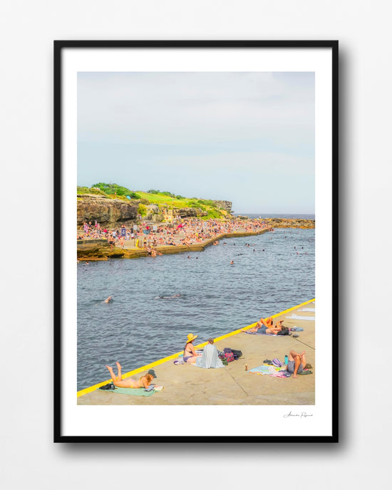 CLOVELLY YELLOW LINE