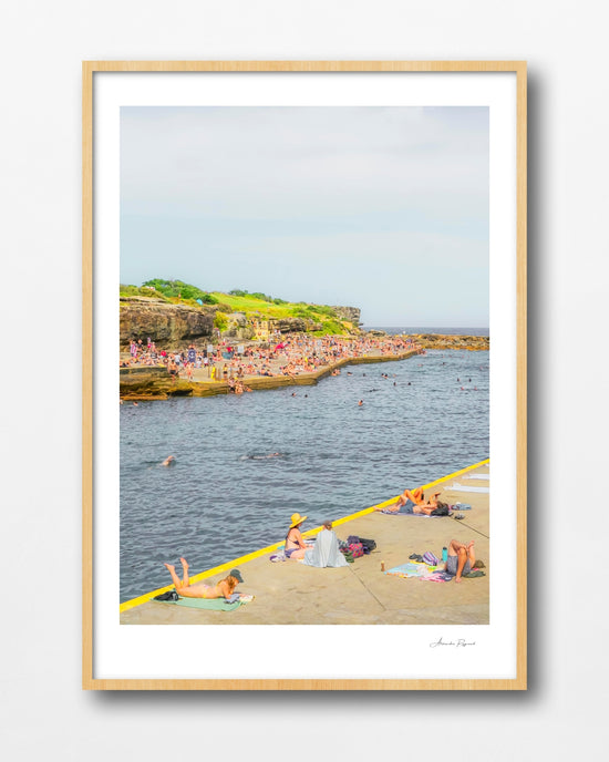 CLOVELLY YELLOW LINE