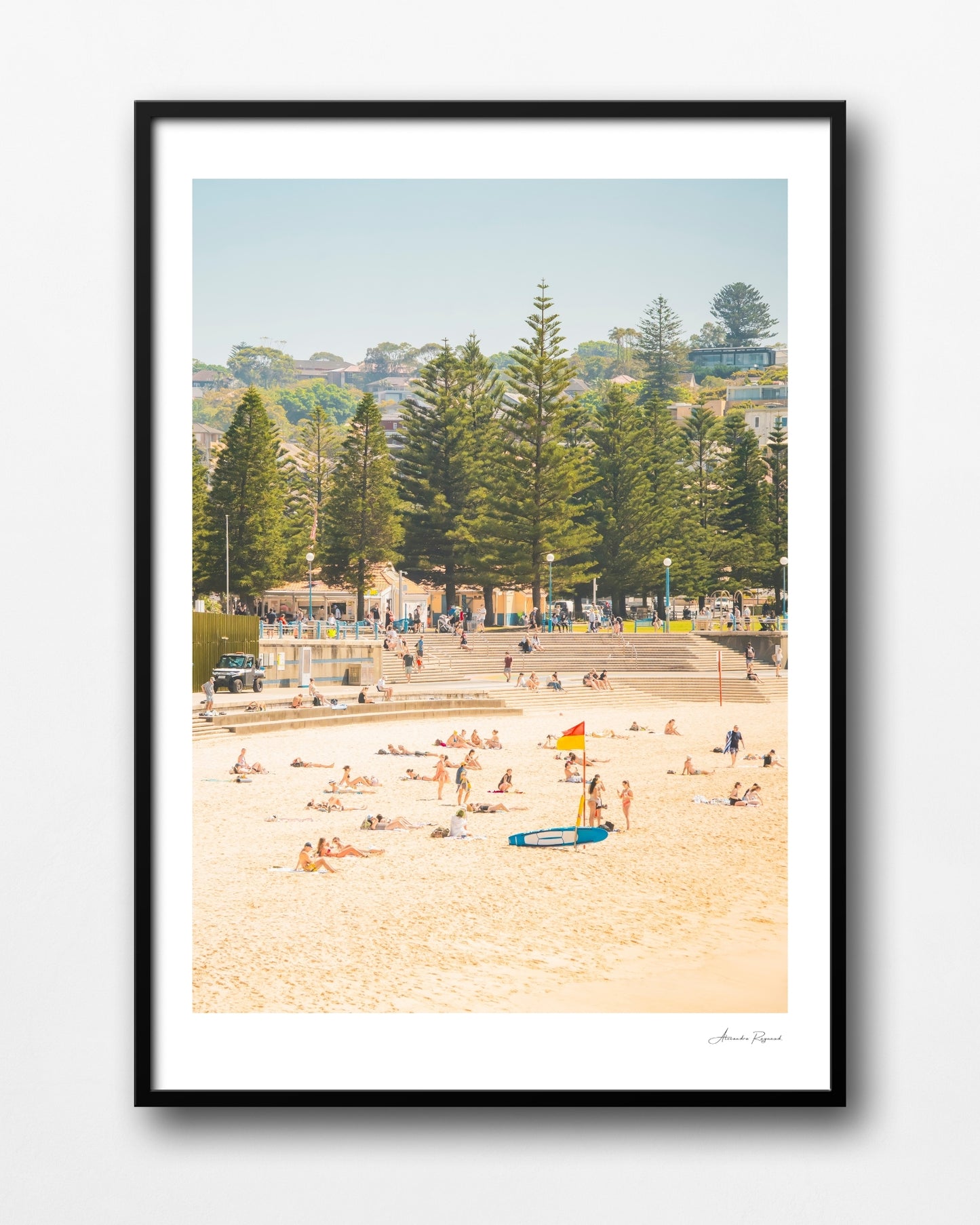 COOGEE CROWD