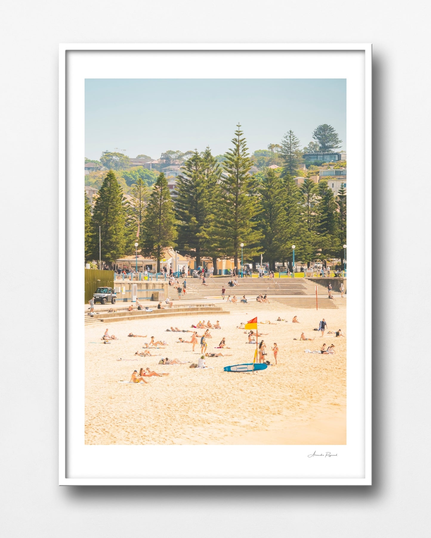 COOGEE CROWD