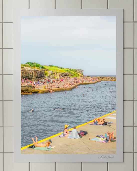 CLOVELLY YELLOW LINE