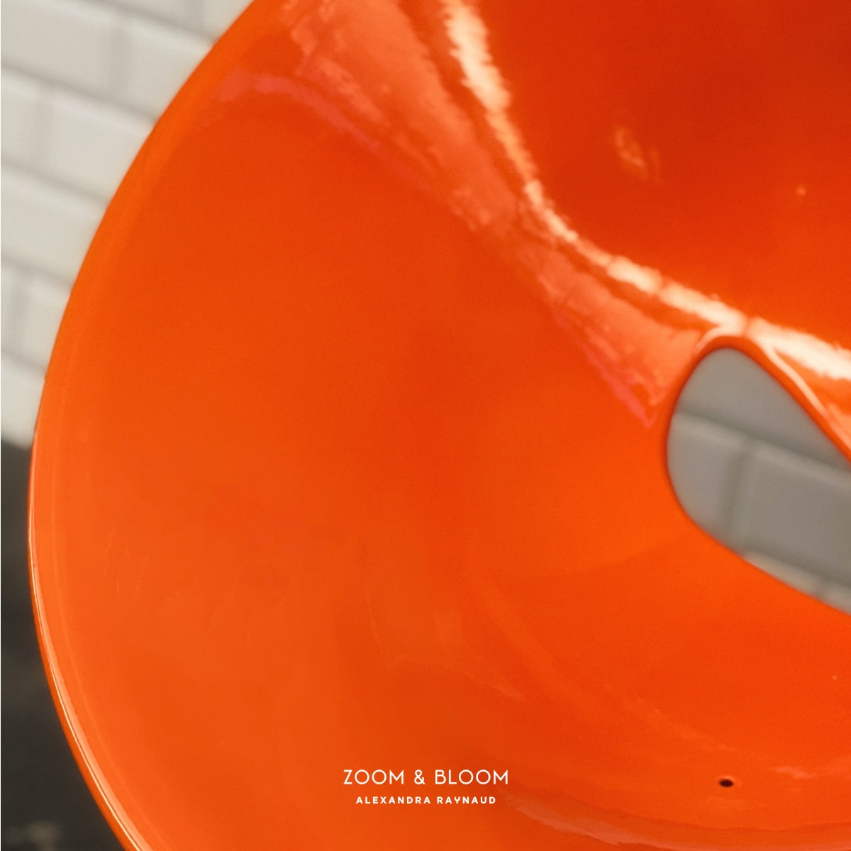 ORANGE SEAT